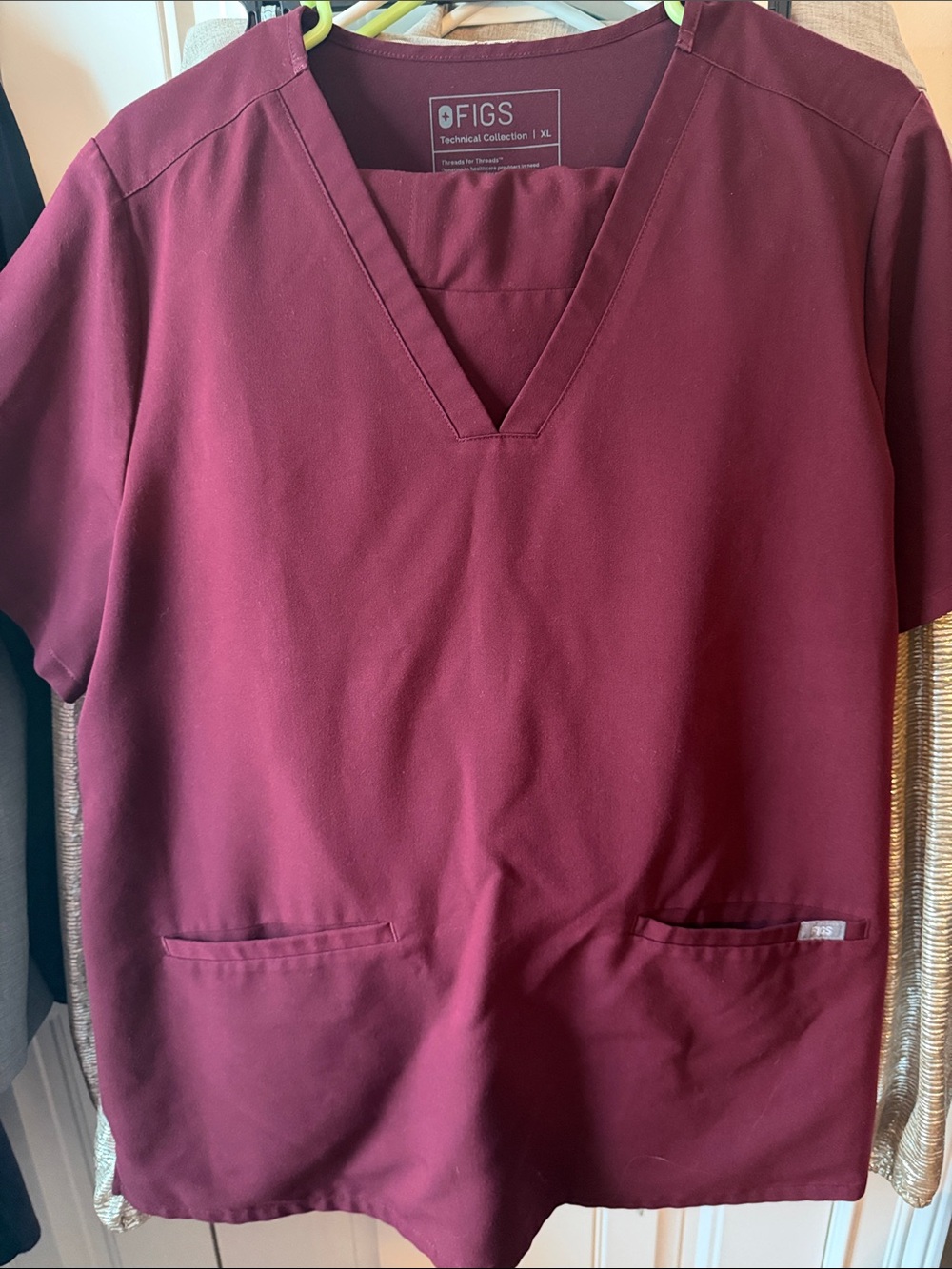 FIGS Women's Short-Sleeve V-Neck Scrub Top in Burgundy